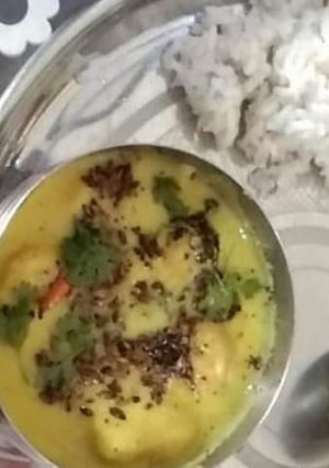 A picture of Pakoda kadi.