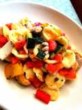 Orecchiette con verdure dell'orto, cozze e calamaretti