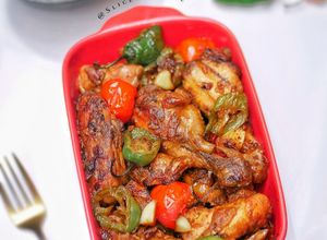 Foto resep Ayam Tumis Bawang Putih + Cabe Gendot Ijo dan Tomat Cherry Jalapeno