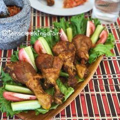 A picture of Ayam Bakar Kecap (Sweet Soy Sauce Grilled Chicken).