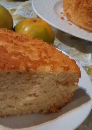 Una foto de Torta de naranja, canela y clavos