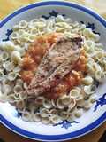 Corbatitas en Salsa roja espesa