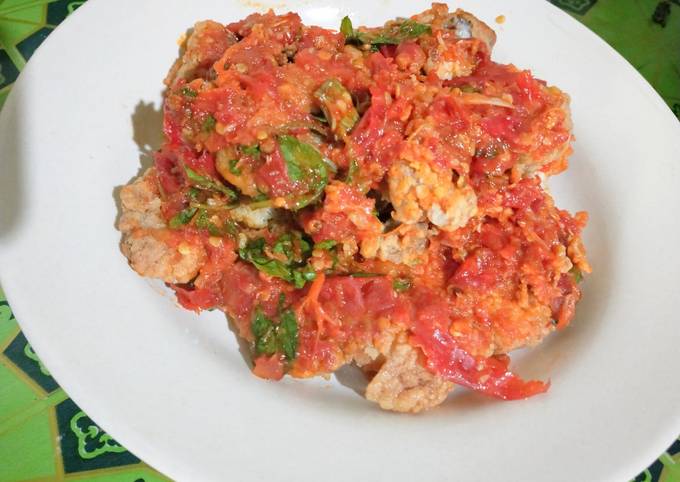 Ayam geprek sambal kemangi