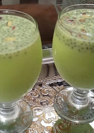 A picture of Doodh ka sharbat.