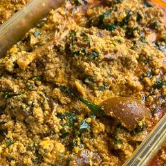A picture of Egusi soup.