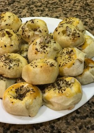 Una foto de Knishes