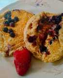 Hotcakes de avena sin azúcar con mix de frutos rojos. ❤️