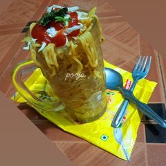 A picture of Soupy Maggi.
