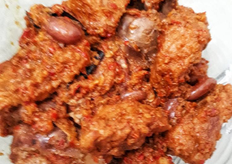 Kalio Daging sapi dan kacang merah