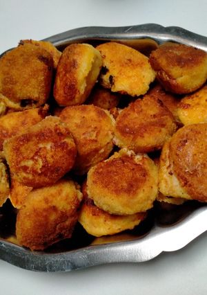 A picture of Potato and Pancetta Appetizer Croquettes.