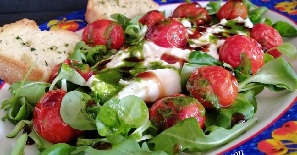 Ensalada De Rúcula Cherrys Asados Y Burrata Receta De Hoycocinalisson Pilar Cookpad 4292