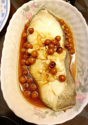 破布子蒸鱈魚/簡易電鍋料理 的食譜成品照片