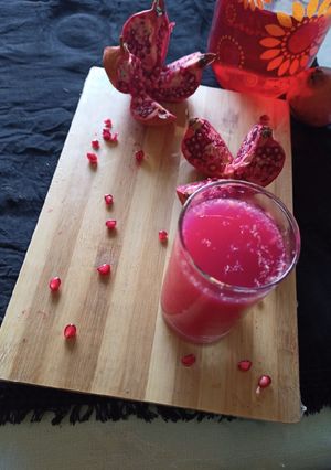 A picture of Pomegranate juice.