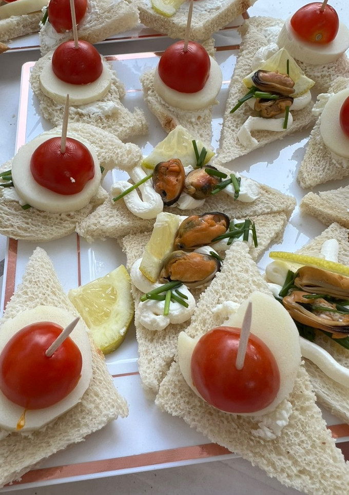 Una foto de Canapés de choritos