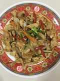 “อกไก่ผัดพริกอ่อน”