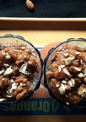 कड़ा प्रसाद (kada prasad recipe in Hindi) रेसिपी मुख्य फोटो