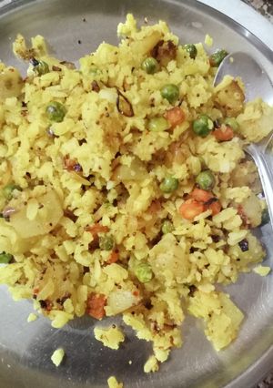 वेज पोहा (veg Poha recipe in Hindi) रेसिपी मुख्य फोटो