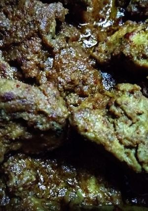 A picture of Chicken masala.