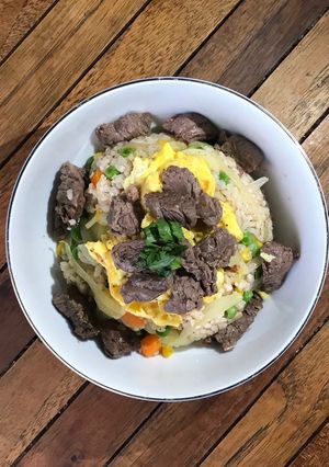 Foto resep Beef Tenderloin Butter Rice with Scramble Egg