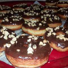 A picture of Donat Kentang.