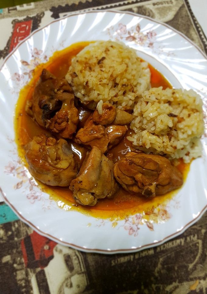 Una foto de Pollo en cazuela