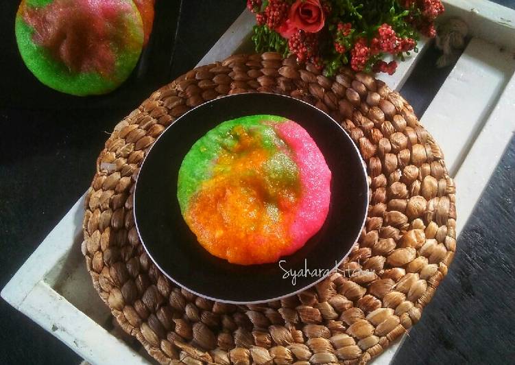 Kue Cucur Pelangi