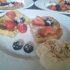 A picture of French Toast with Berries.