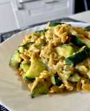 Pasta di ceci con pesto di pistacchio e zucchine
