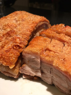 脆皮燒肉 的食譜成品照片