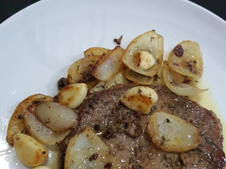 Cara Gampang Menyiapkan Resep Ribeye Steak Garlic Butter Thyme yang Uenak Anti Ribet, Bisa Manjain Lidah