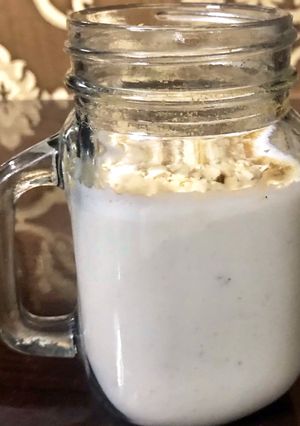 A picture of Banana Dry Fruits Milk Shake.