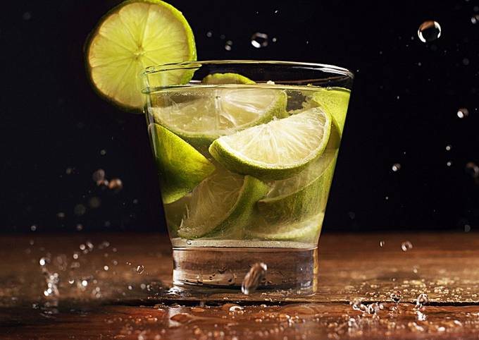 Receta de Caipirinha o Caipiriña Receta de gorecetas- Cookpad