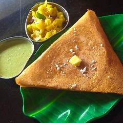 A picture of मिक्स दाल डोसा.
