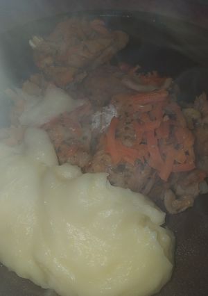 Una foto de Merluza con salteado de verduras