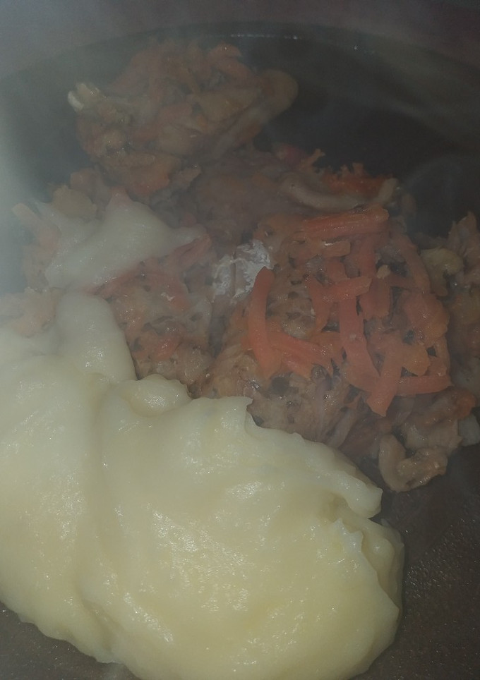 Una foto de Merluza con salteado de verduras