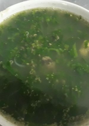 Hình của món Canh cá rô đồng nấu rau cải xanh.