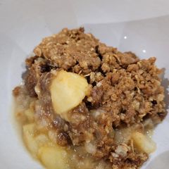 A picture of Apple Crumble.