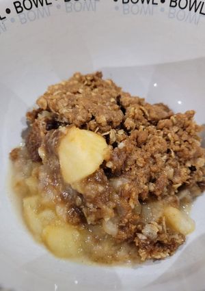 A picture of Apple Crumble.