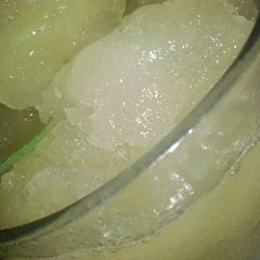 A picture of Pineapple and ginger drink.