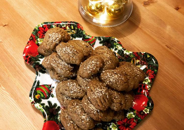 Christmas cookies dipped in honey, aka melomakarona