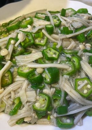 秋葵燴金針菇 的食譜成品照片