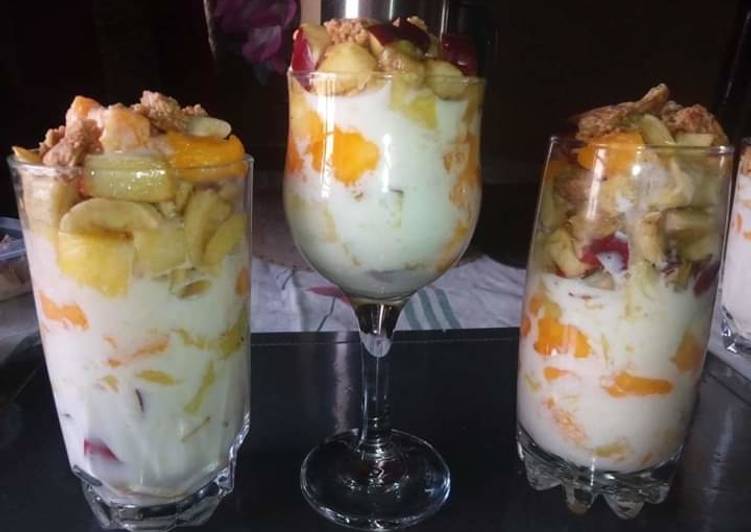 Simple Way to Prepare Any-night-of-the-week Friut parfait