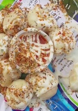 A picture of Dahi bade Chat.
