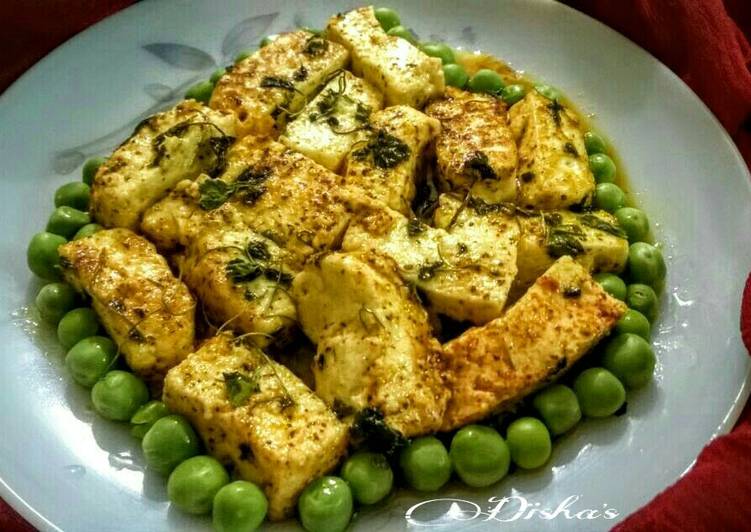 Kasuri Methi Paneer Curry With boiled Green Peas