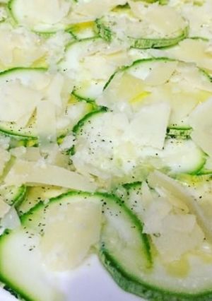 Foto di Carpaccio di zucchine