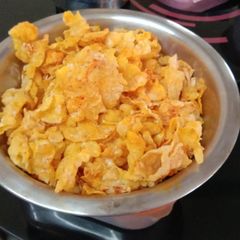 Crispy corn poha chivda A picture of Crispy corn poha chivda.