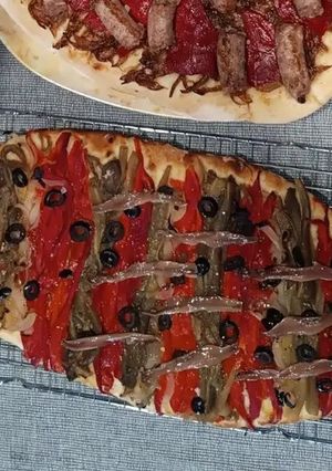 Una foto de Coca de Recapta 1: Escalivada y Anchoas
