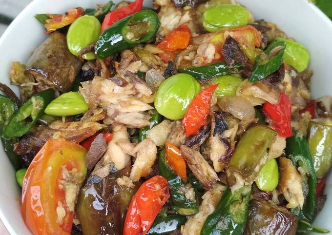 Resep Tongkol Terong Cabe Ijo Dan Pete Oleh Dapur Mom Omar Cookpad