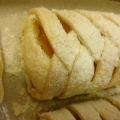 A picture of Fruit pie.