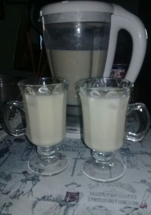 Una foto de Licuado de banana (especial para los días de calor)